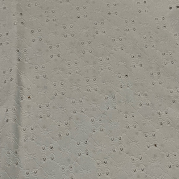 NEW- Collection woman white blouse 1x from Macys - Picture 3 of 3